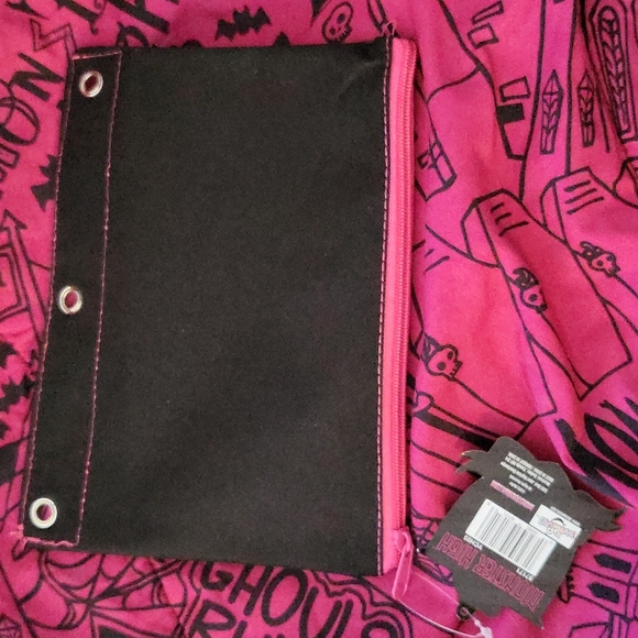 👛 Monster high pencil case - Picture 2 of 4